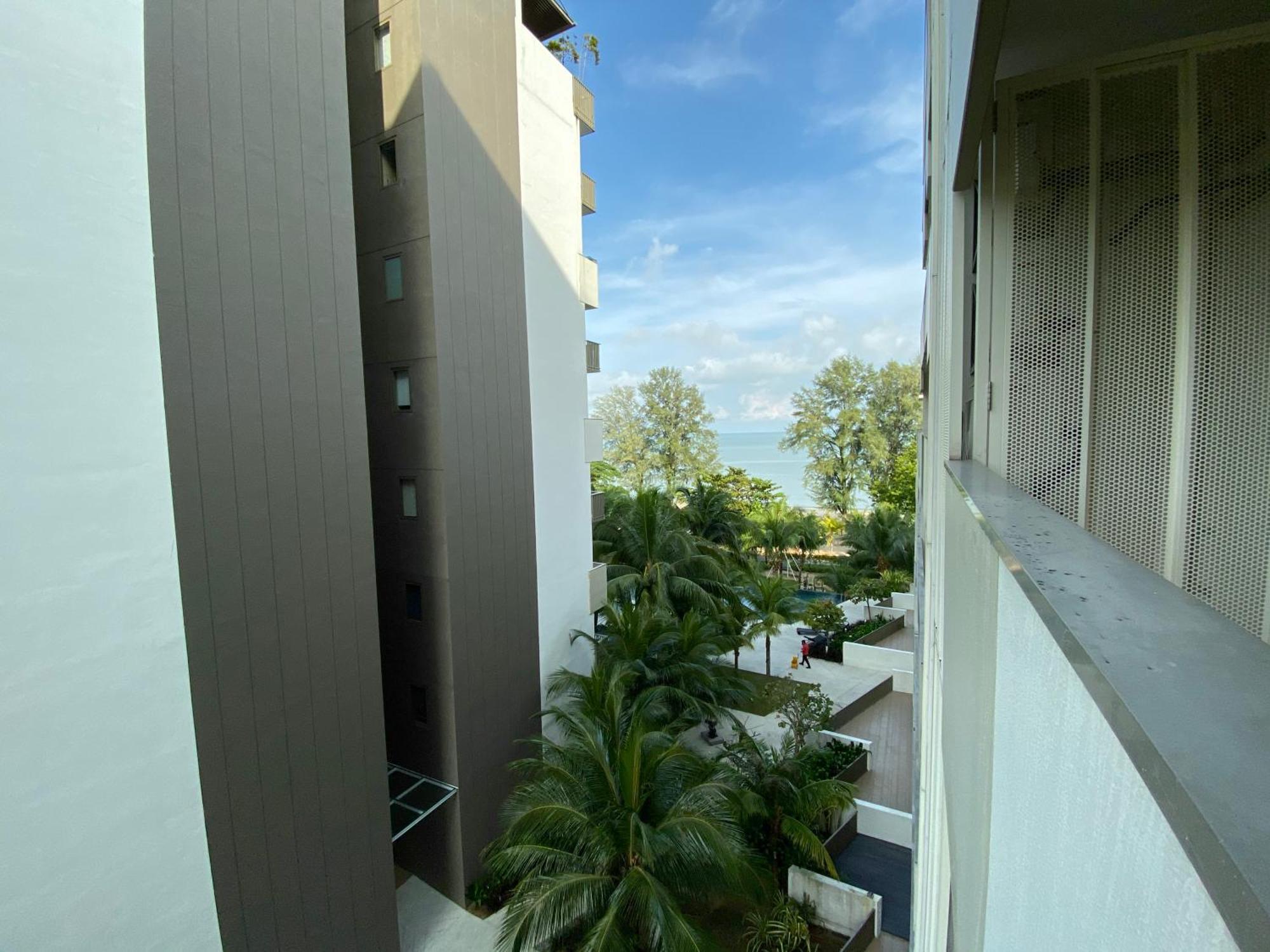 By The Sea Cozy Beachfront Home 253 Batu Ferringhi Exterior foto