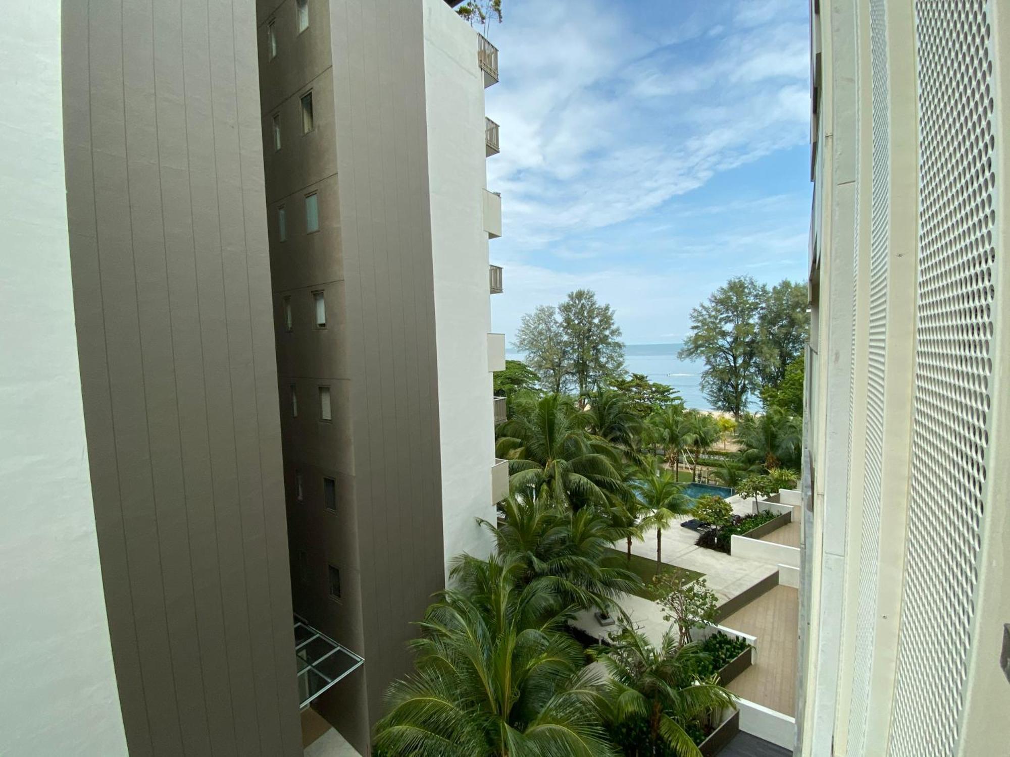 By The Sea Cozy Beachfront Home 253 Batu Ferringhi Exterior foto